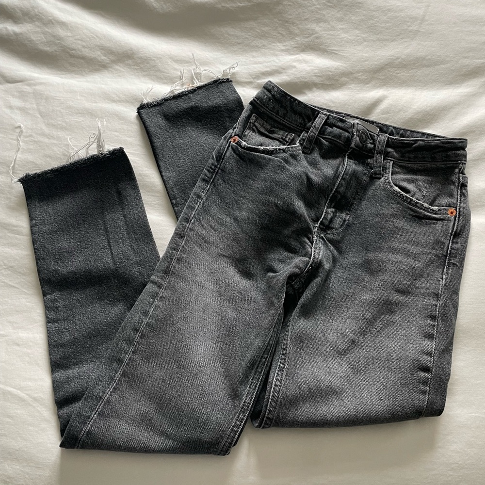 Zara Jeans—Slim Straight, Grey, Size USA 0 (EUR 32)